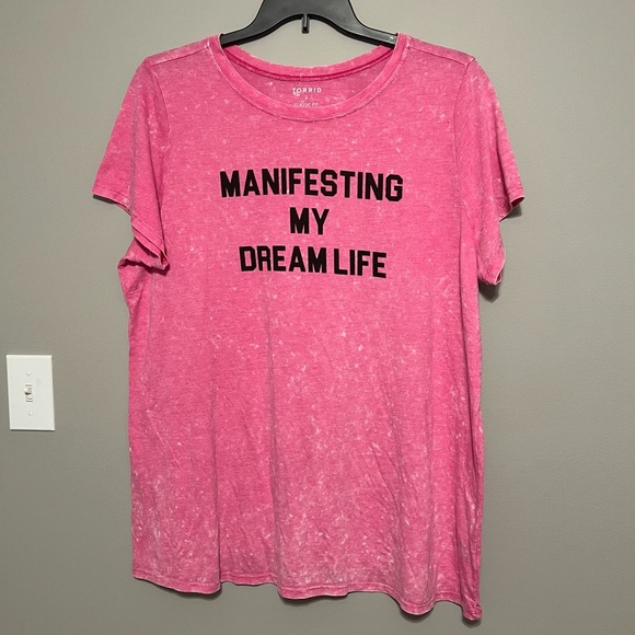 Manifesting Tee - Picture 1 of 2